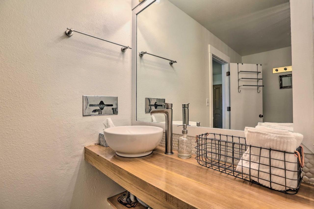 Resort Condo Retreat About 6 Mi To Downtown Bend! Zewnętrze zdjęcie